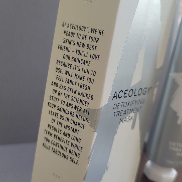 Aceology Detoxifying Treatment Mask - Picture 4 of 9